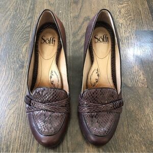 Sofft croc embossed brown leather heels